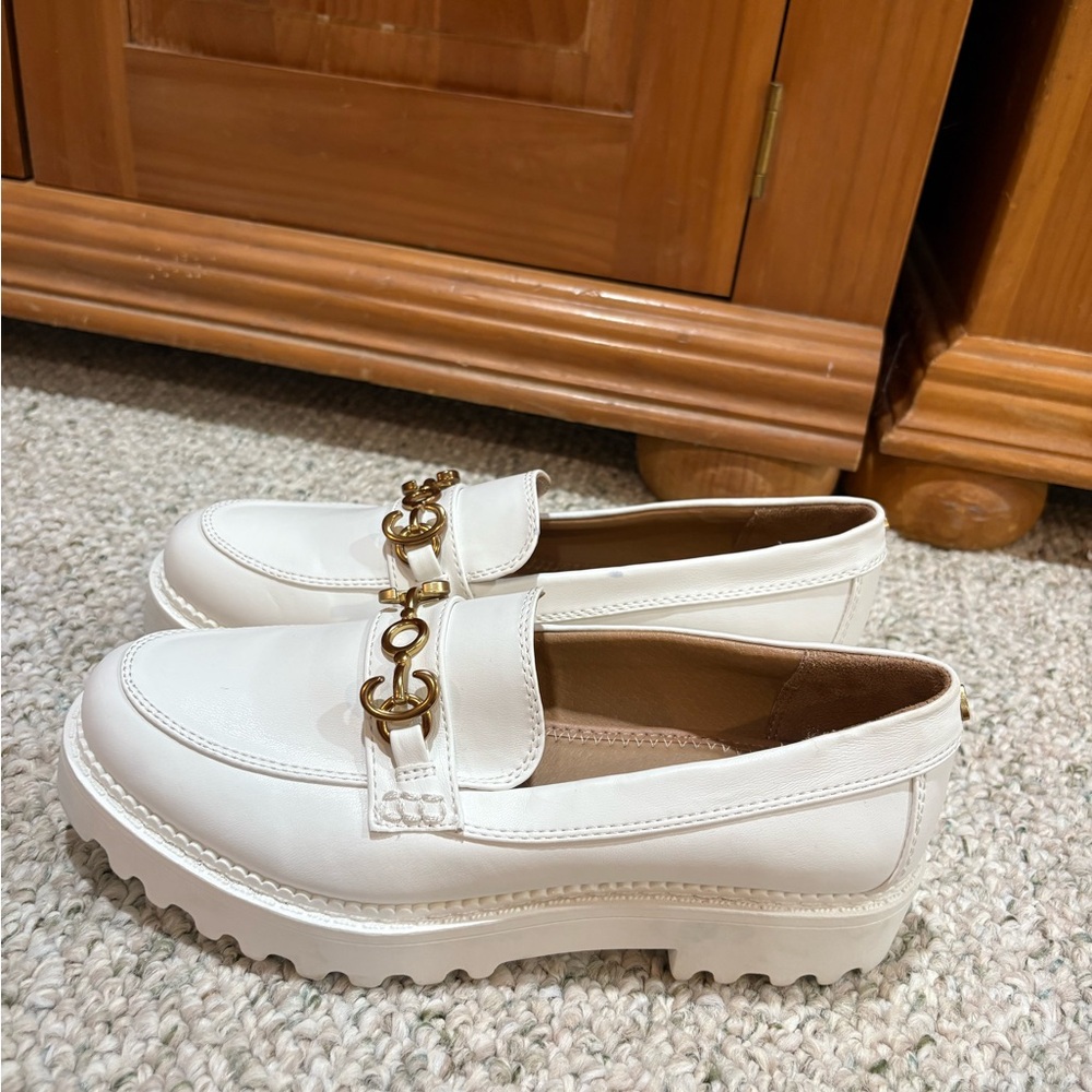 Circus by Sam Edelman White Loafers with Gold Accent - Picture 4 of 7